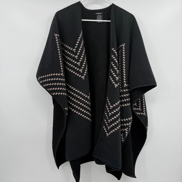 Ike Behar Poncho Women One Size Black Fleece Wrap Blanket Cape Shawl Comfy Cozy - Picture 1 of 10